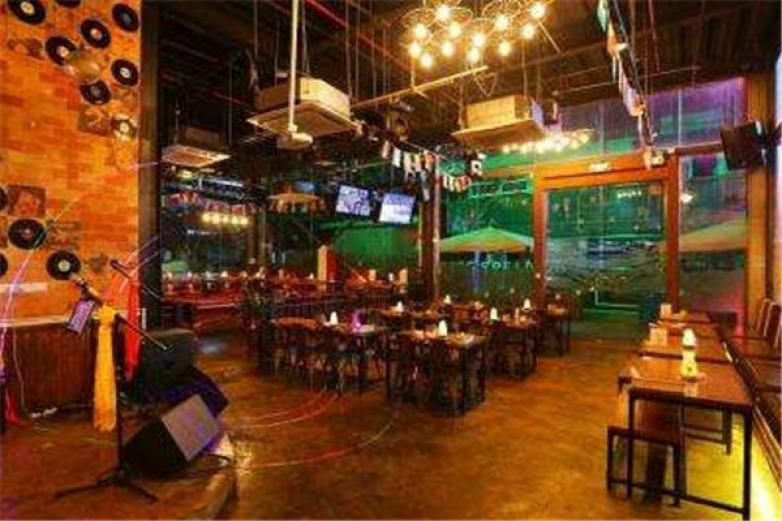 甲壳虫音乐餐吧